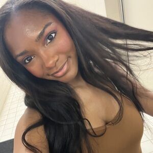 Meet your Posher, Essence